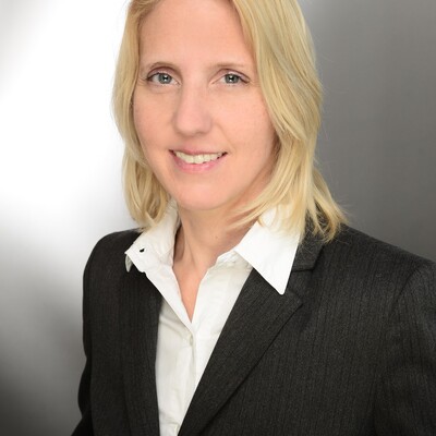 Petra Breidenbach, Prof. Dr. Petra Breidenbach/ Professor for Empirical & Market Research, Statistics, ELearning & Digitalization at the University of Applied Management