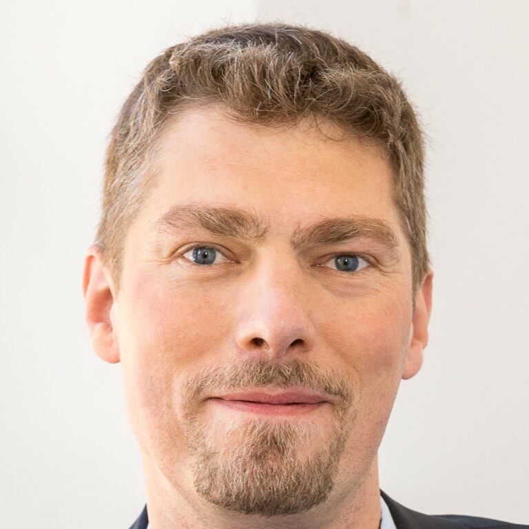 <strong><strong>Prof. Dr. Hans Pongratz</strong></strong>, Technical Managing Director of the  Stiftung für Hochschulzulassung (SfH) and Professor for 